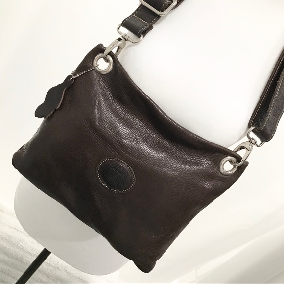 Roots Vintage Leather Hands-Free Bag - Picture 3 of 5
